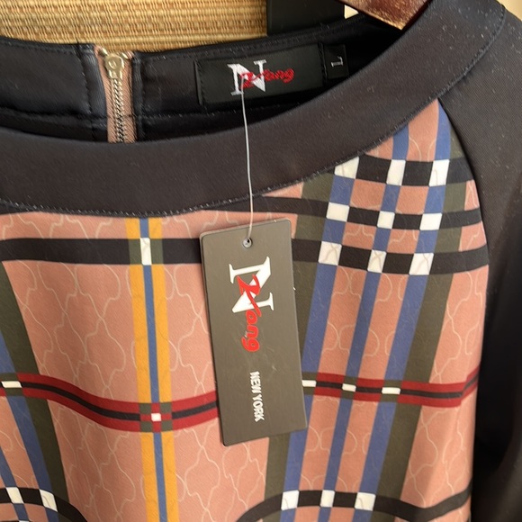 Nancy Zhang designer, new top size large - Picture 4 of 5